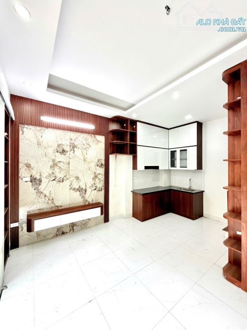 NHÀ MỚI -  5 TẦNG - NGÕ Ô TÔ - NGÕ THÔNG - NHỈNH 4 tỷ - 3