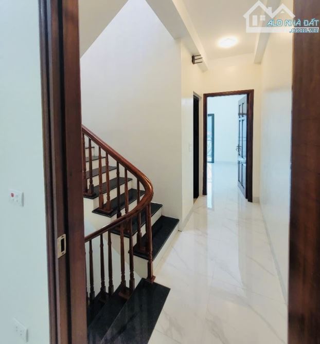Liên Mạc- Bắc Từ Liêm- 5 Tầng Dân Mới Xây Đẹp ,Chắc Chắn DT 50m .5 Ngủ .Giá 5,8 Tỷ - 3