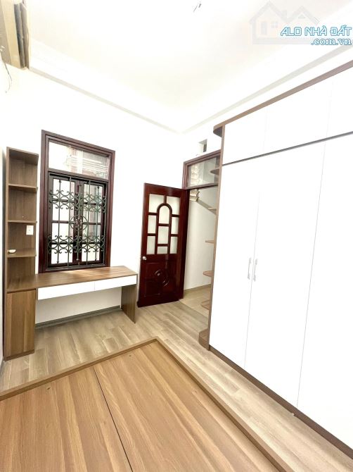 BÁN NHÀ THỊNH QUANG – ĐỐNG ĐA GẦN PHỐ THÁI THỊNH, 2 THOÁNG, NGÕ RỘNG, 5 TẦNG NỘI THẤT ĐẸP. - 3