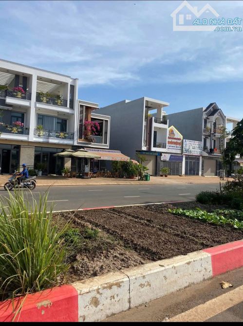 BÁN LÔ ĐẤT 125M2 ,GIÁ 3 TỶ .TĐC LỘC AN - BÌNH SƠN, HÀNG NGỘP GIÁ TỐT SINH LỜI CAO . - 3