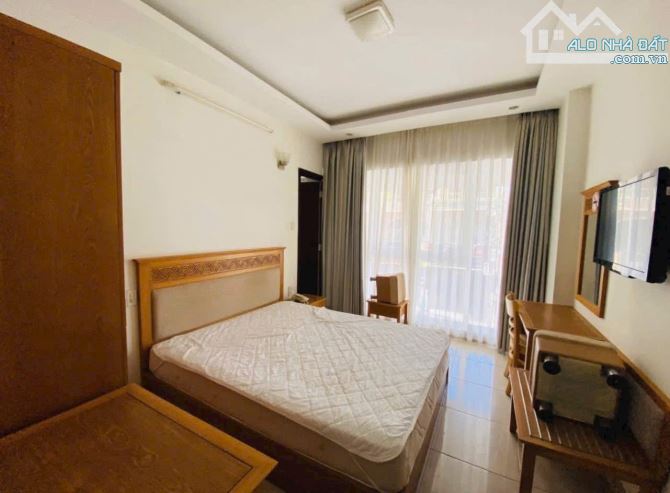 Cho thuê khách sạn khu Phố Tây gần biển Nha Trang - 3