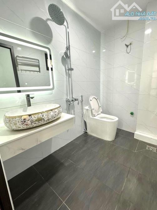 Bán Nhà Nguyễn Văn Cừ, Long Biên 43m2, 6T, giá 12,5 tỷ ( ô tô vào nhà) - 3