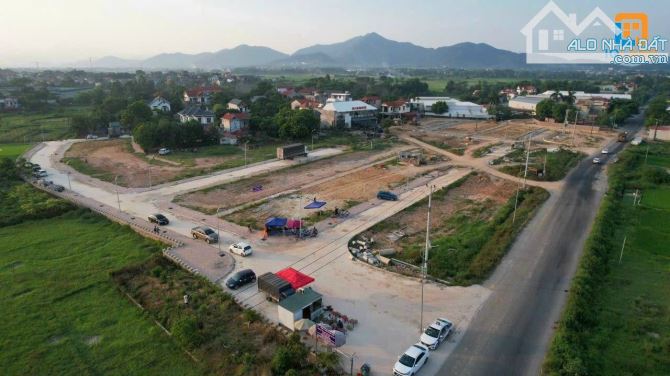 Bán Đất 241m2 Tân Trung Chùa- Hiền Ninh - Sóc Sơn - Hà Nội. Đường 35 - 3