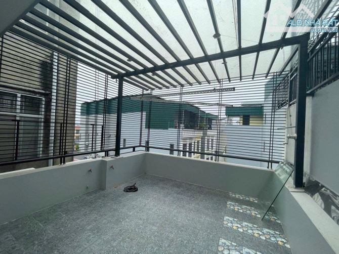 SIÊU PHẨM LÔ GÓC THẠCH BÀN 60M-5MT-5TẦNG.13TỶ KINH DOANH ĐỈNH Ô TÔ VÀO NHÀ - 3