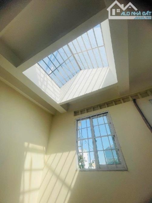 Rẻ như cho bán gấp nhà chưa hoàn công cạnh Vũ Tùng sát chợ Bà Chiểu 5tầng 360m2 hơn 6ty - 3