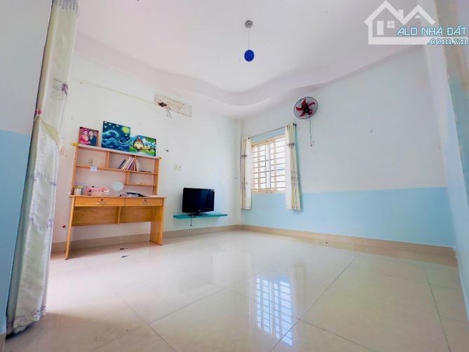 Nhà mới ở ngay, Lưu Hữu Phước 48m2, 3 tầng xây kiên cố BTCT, ngang cực rộng 8m, SHR - 3