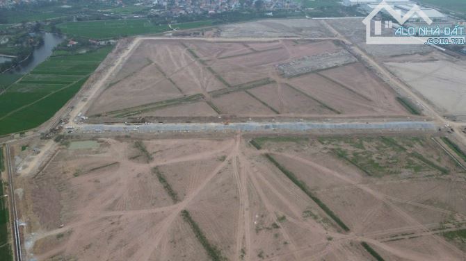 Cty cần bán 8000 m2 đất sxkd Cụm công nghiệp Quang Vinh Ân Thi, chỉ 3 tr/m2 - 3