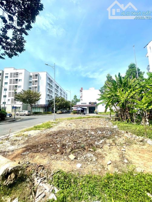 GIÁ MỚI, Bán nền góc 2MT KDC Nam long, ĐS 4&2  Đối Diện Chung Cư - 3