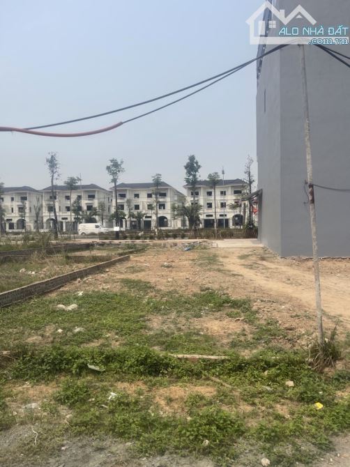 Bán đất dịch vụ 4.5ha Vân Canh, DT 150m2, MT9m, sát vành đai 3.5, giá chỉ 25 tỷ - 4