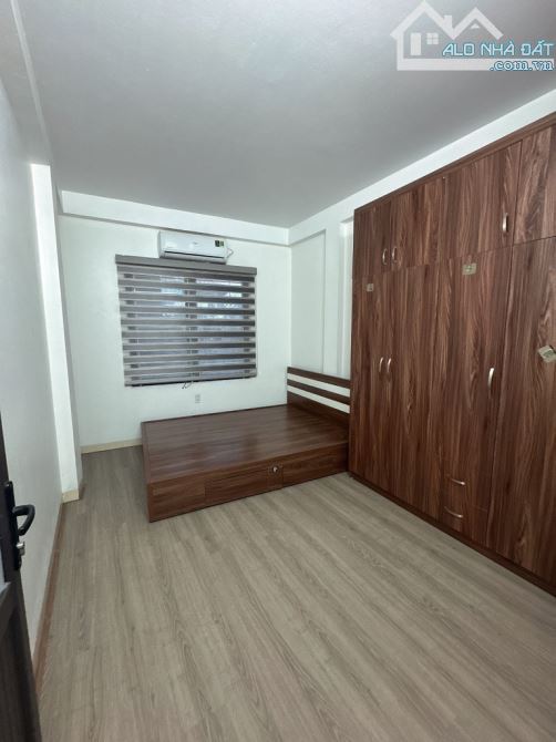NHÀ DÂN XÂY CHẮC CHẮN - CHỦ CẦN BÁN GẤP - 4 NGỦ - ĐẦY ĐỦ CÔNG NĂNG - FULL NỘI THẤT. - 4