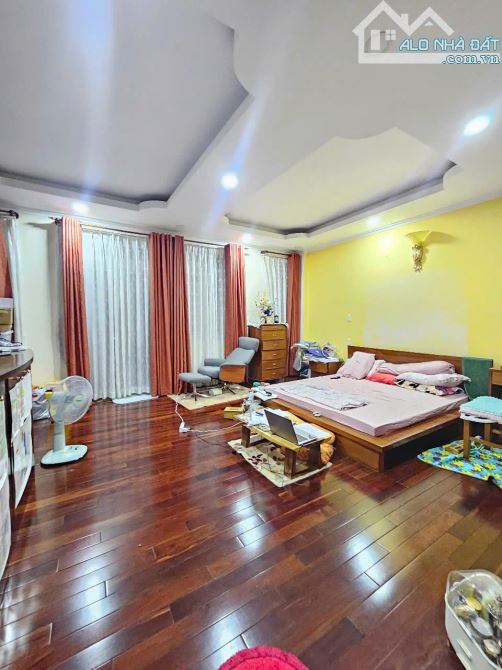 Nợ bank bán nhanh toà nhà MT ngay Nguyễn Thị Thập Q.7 - 7x20m - Hầm 6 tầng giá chỉ 25 tỷ. - 4