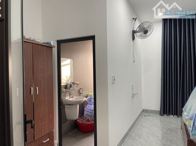 🏡 NHÀ ĐẸP 3 TẦNG GẦN MEGA MARKET – TT HÒA MINH – CHỈ XÁCH VALI VỀ Ở! Giá chỉ nhỉnh 5 Tý - 4