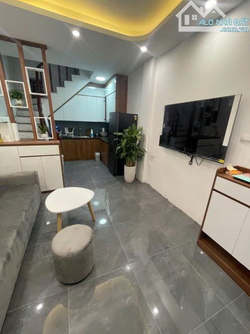 BÁN NHÀ LĨNH NAM 4TỶ 8 – TRUNG TÂM KHU VỰC - MT 3,1M – 21M2 - 4