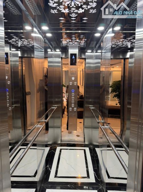 Bán nhà dân xây ở Xuân La Tây Hồ - 38m - Ô tô lùi cửa - 5 tầng - Có Thang máy - Full nội t - 4