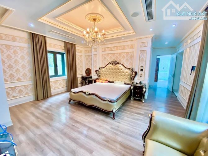 BÁN BIỆT THỰ VIP 268M KĐT MỚI DỊCH VỌNG, SÁT CÔNG VIÊN CẦU GIẤY, GARA 3 Ô TÔ, 72 TỶ - 4