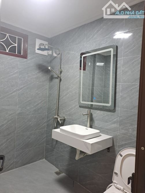 BÁN NHÀ THỊNH QUANG – ĐỐNG ĐA GẦN PHỐ THÁI THỊNH, 2 THOÁNG, NGÕ RỘNG, 5 TẦNG NỘI THẤT ĐẸP. - 5