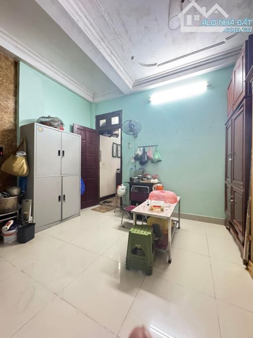 Bán nhà Trần Khát Chân, chợ Giời 56m2, 6T, MT 4.3m thang máy oto đỗ cửa, 20m ra phố. Hiếm!