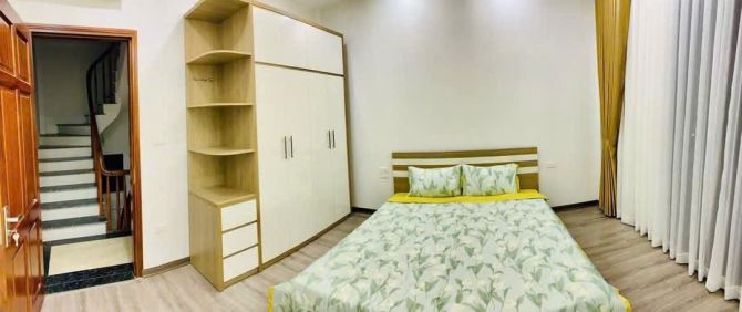 Cho thuê nhà Nguyễn Sơn, Long Biên 14 triệu, 5 tầng,3pn, full NT, Ô TÔ đỗ cổng, KD online - 5