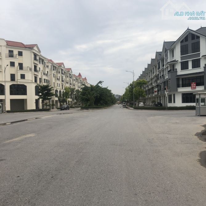 Đất Dịch Vụ Kim Chung Phân Lô Vỉa Hè Giáp Hinode Royal Giá Đẹp Nhất Khu Vực 115 Triệu 1m2 - 4