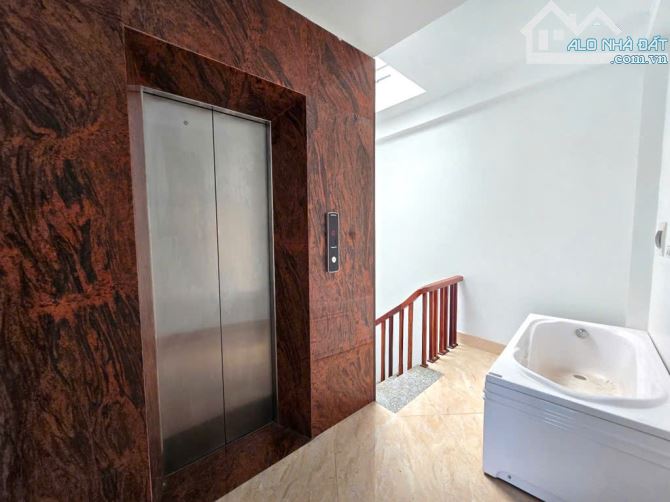 Mỹ Đình - Lô Góc - 6 Tầng Thang Máy - 2 Thoáng Vĩnh Viễn - Gần Ô Tô - 60m2 - Nhỉnh 10 Tỷ - 5