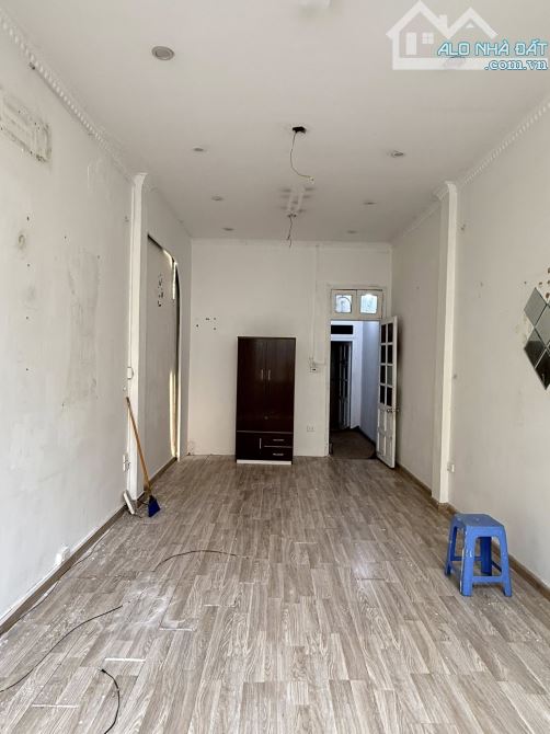 Siêu phẩm mặt phố Trung tâm Cầu Giấy 38m2, 5T, vỉa hè đá bong, kinh doanh tấp nập ngày đêm - 5