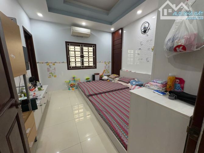 Bán nhà Biệt Thự 3 lầu MT đường Phạm Nhữ Tăng - 105.1m/2- 6m x 17.5m - 4PN 4WC F4 Q8 - 6
