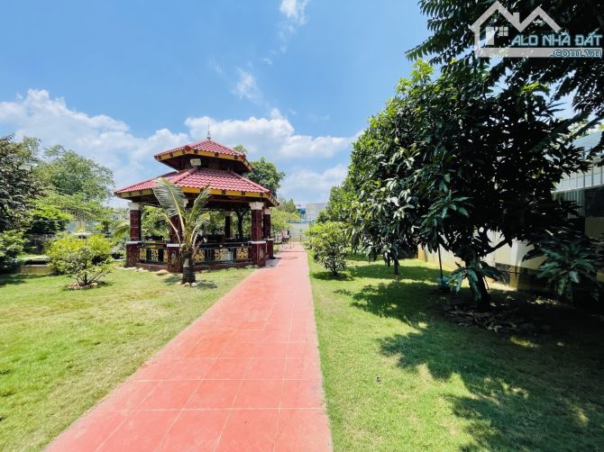 BIỆT THỰ SIÊU KHỦNG - SÂN VƯỜN, HỒ CÁ KOI, 1259m2 - 6