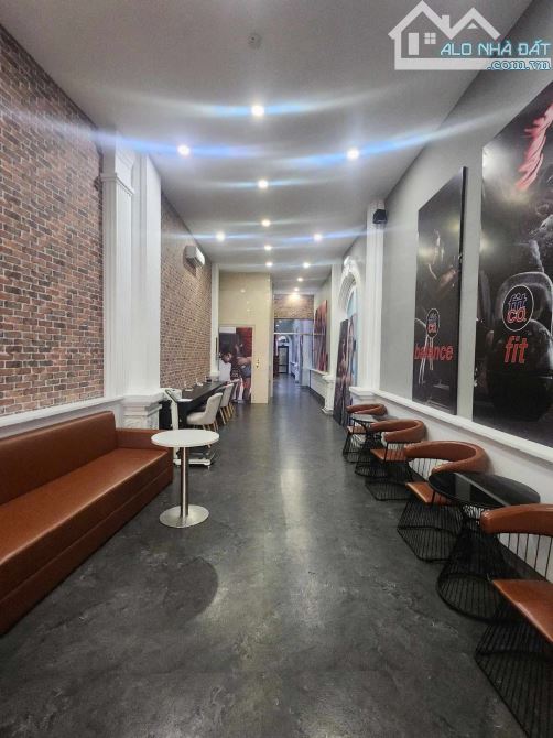 Tòa nhà 3 mặt tiền 5 tầng 2000m2 kinh doanh dòng tiền 3 tỏi kế Phú Mỹ Hưng - 6