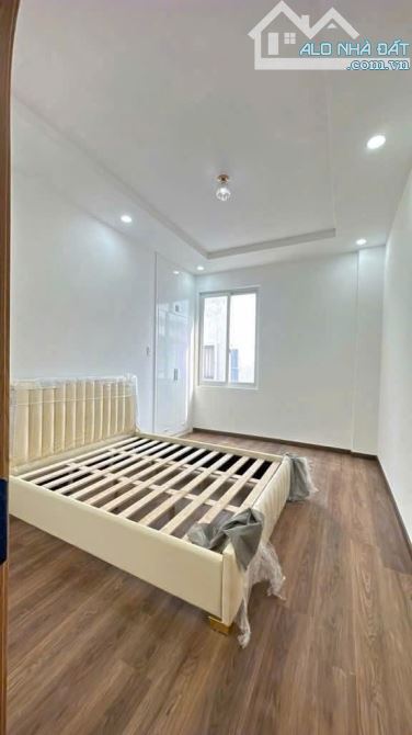 NHÀ SIÊU ĐẸP KHÁNH HỘI P.4 Q.4 THIẾT KẾ RIÊNG 4 TẦNG BÊ TÔNG CHỈ NHỈNH 6T - 6