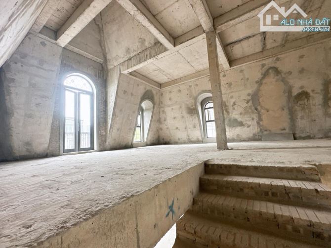 Siêu Vip! Bán Biệt Thự Tây Hồ Ciputra , View Công Viên - 319M2 - 4 Tầng - 12M Mt - Sẵn sổ - 6