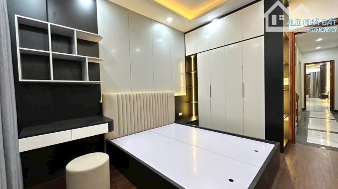 SIÊU PHẨM MINH KHAI - HAI BÀ TRƯNG - DIỆN TÍCH 78M 5 TẦNG THANG MÁY NHÀ MỚI Ở LUÔN. - 7