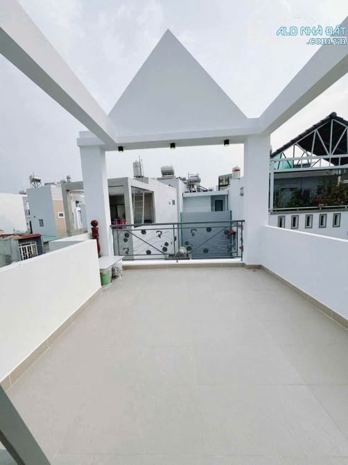 NHÀ SIÊU ĐẸP KHÁNH HỘI P.4 Q.4 THIẾT KẾ RIÊNG 4 TẦNG BÊ TÔNG CHỈ NHỈNH 6T - 7