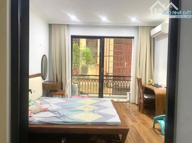 Định Công Thượng - 8 Tỷ - Nhà dân - Ô tô vào nhà - Mặt tiền bề thế - Full nội thất Vip. - 7