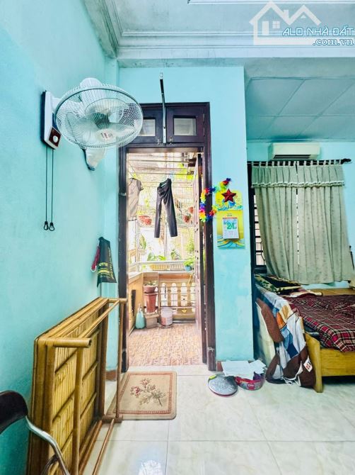 Bán nhà Trần Khát Chân, chợ Giời 56m2, 6T, MT 4.3m thang máy oto đỗ cửa, 20m ra phố. Hiếm!