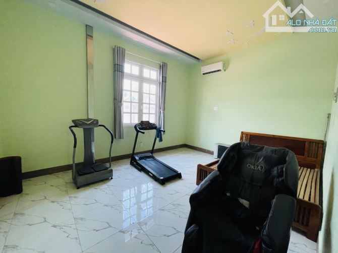 BIỆT THỰ SIÊU KHỦNG - SÂN VƯỜN, HỒ CÁ KOI, 1259m2 - 9