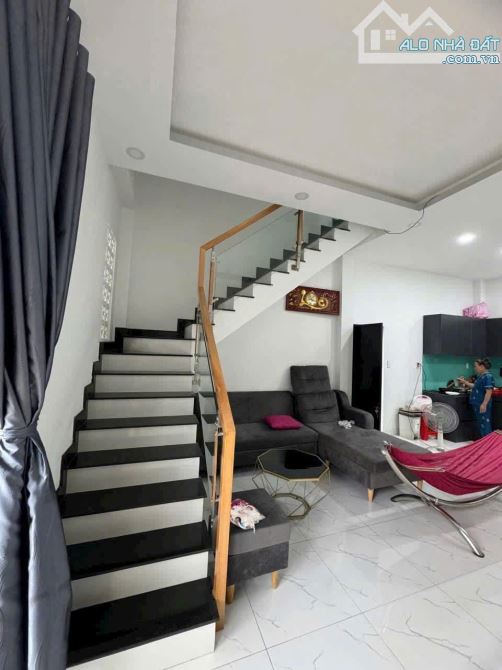 Kẹt tiền cần Bán đất 6x16 tặng căn nhà ngay Thới Tam Thôn Hóc Môn giá 630 triệu - 9