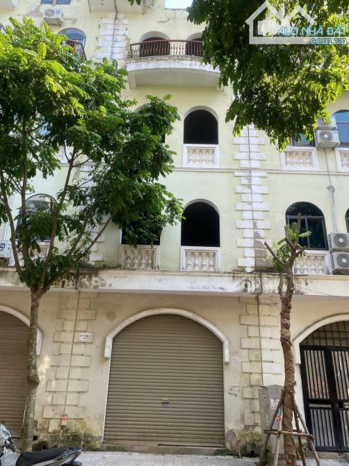 LIỀN KỀ 5 TẦNG 2 MẶT TIỀN, 100 M2, KĐT ĐÔ NGHĨA, YÊN NGHĨA, HĐ, MT 5M, GIÁ 18.9TỶ, XÂY THÔ