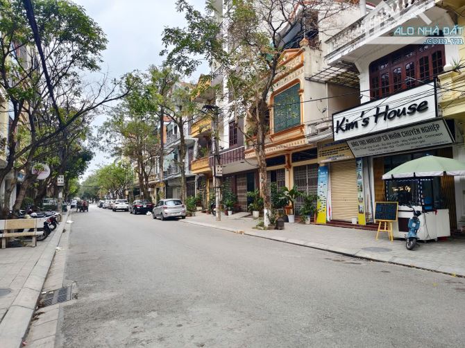 ☄️ Hàng hiếm !!! 🕵️‍♂️ Chính chủ bán nhà 3 tầng phố Nguyễn Đăng Suối Hoa