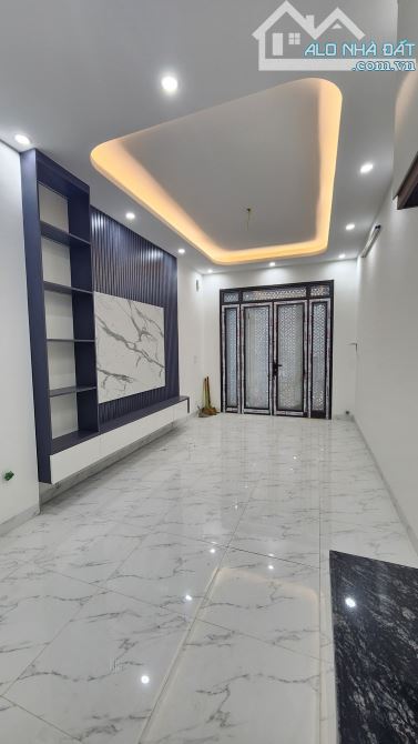 NHÀ GẦN CHỢ, NGHĨA LỘ, YÊN NGHĨA, HÀ ĐÔNG, DT 30M2, 4 TẦNG, MT 3.2M, GIÁ 5.1 TỶ