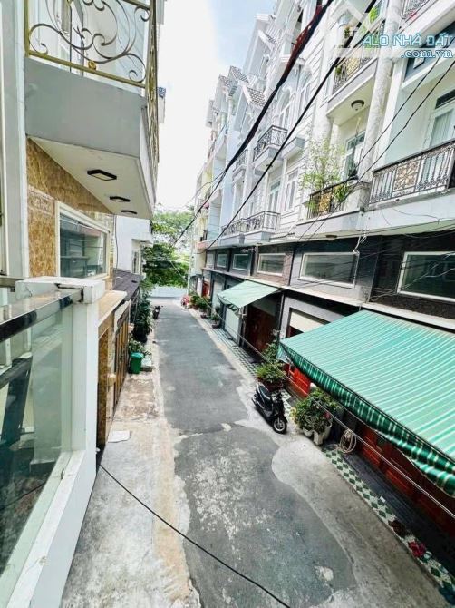 Khu phân lô Phan Huy Ích, gần 100m, 4.7m nở hậu 6m, 4 tầng,  5pn, 7 tỷ xíu