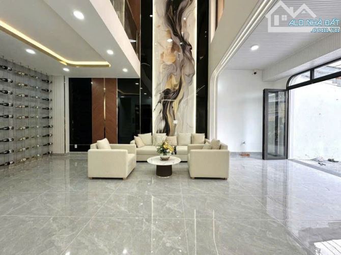 Giảm còn 92 tỷ bán nhanh toà building MT Cộng Hoà Q.Tân Bình - 11x26m Hầm 6 tầng HĐT 250tr
