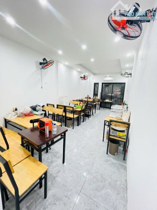 Mặt phố Khương Thượng, vỉa hè ô tô tránh, KD sầm uất, 42m 5 tầng 3.4m mặt, Giá 14.5 tỷ