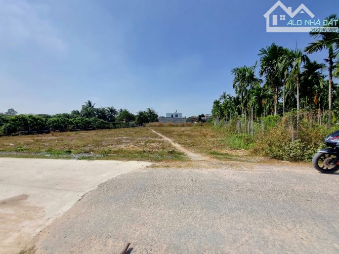 480m2 có 200m2 thổ cư. Đường nhựa, gần trường học. 960tr