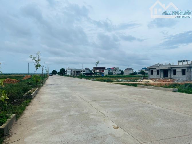 Đất KQH Chợ Nong-Lộc Bổn, PHÚ LỘC. Đường QH 11,5m DT: 140m2 (7x20m) Gần Tram thu phí Phú B