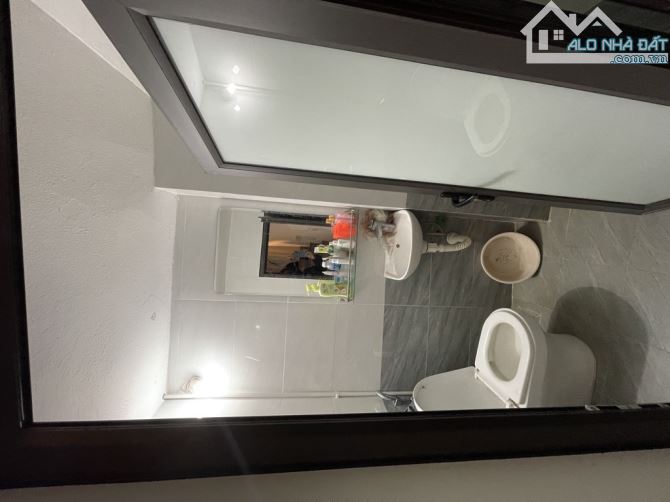 Nhà riêng 4 PHÒNG ngủ TRẦN THÁI TÔNG – 45M² – DÂN XÂY – FULL ĐỒ – GIÁ 8.7 TỶ