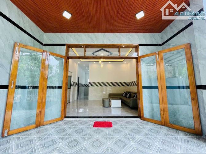 🔴CHỦ CHÀO BÁN NHÀ C4 MÊ ĐÚC LÔ GÓC 2MT THÔN QUANG CHÂU ĐƯỜNG Ô TÔ DT145m NGANG 9M Giá 2ty