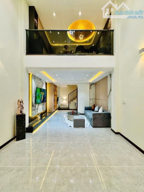 🏡 NHÀ ĐẸP – VỊ TRÍ VÀNG – VIEW LANDMARK 81 – GIÁ CHỈ NHỈNH 7 TỶ!