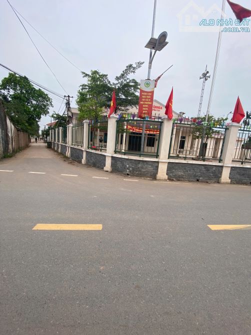 Cần bán 4 lô đó tại Vĩnh tuy Liên nghĩa