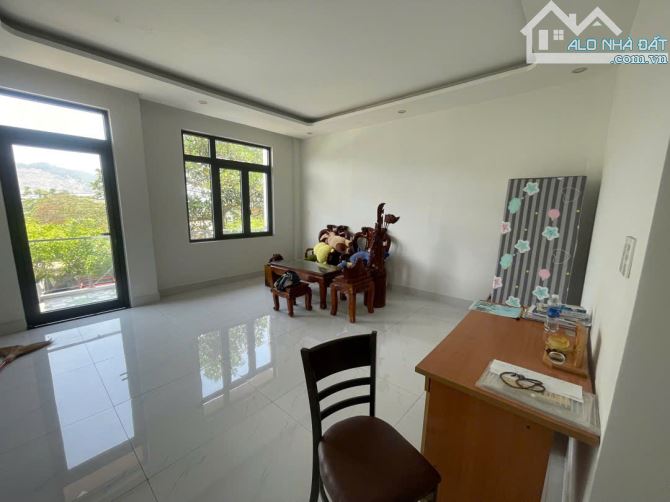 💥 BÁN NHÀ 3 TẦNG MỚI – TRUNG TÂM QUẬN LIÊN CHIỂU.