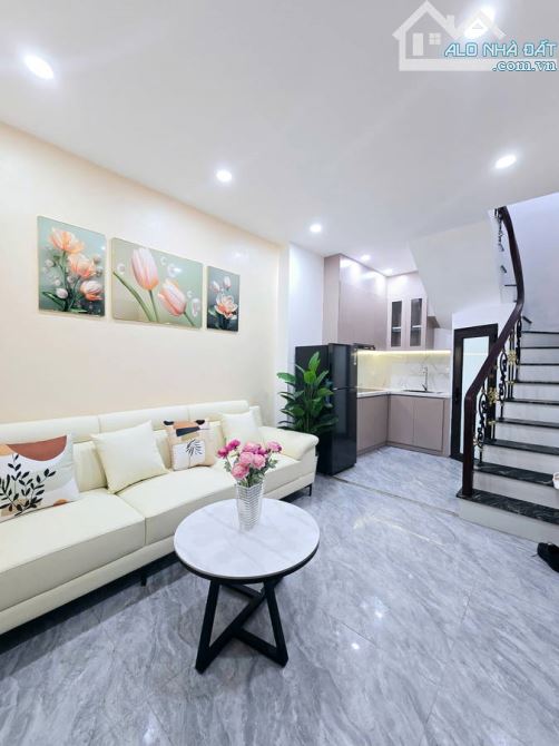 SIÊU PHẨM ĐẤT GẦN 40 MET CHỈ HƠN 5 TỶ CỰC HIẾM, NGAY ĐẦU NGÕ, XUÂN ĐỈNH